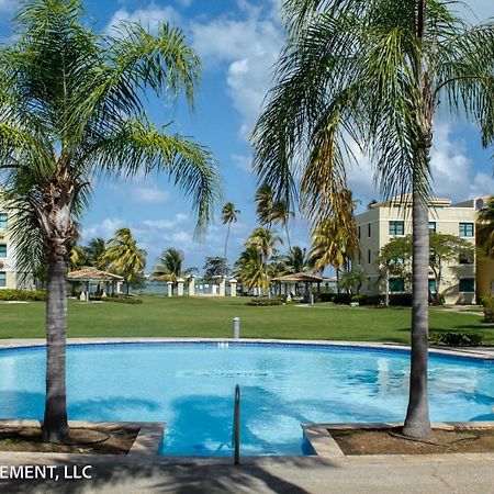 Upscale Condo At Aquatika Beach & Vacation Villas 洛伊萨 外观 照片